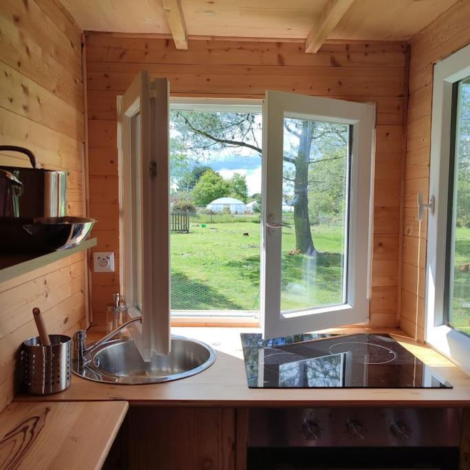 Nuit Insolite En Tiny House Questembert Exterior photo